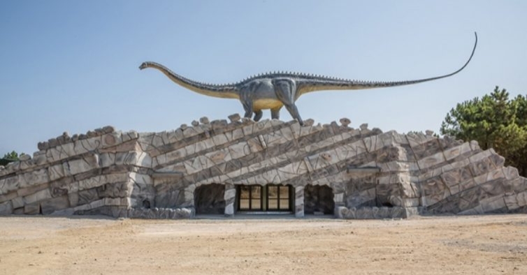 El Dino Parque de Lourinhã recibe el mayor dinosaurio de Portugal - VIGO EN  FAMILIA