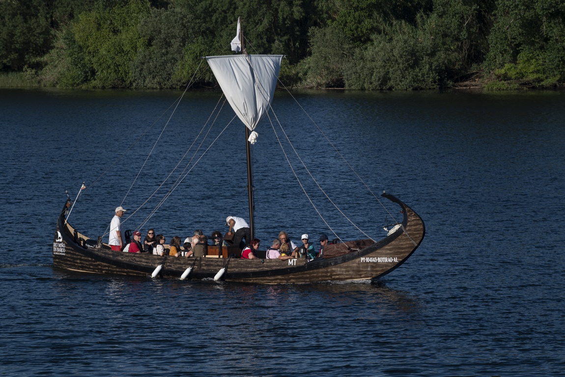 rio miño en barco